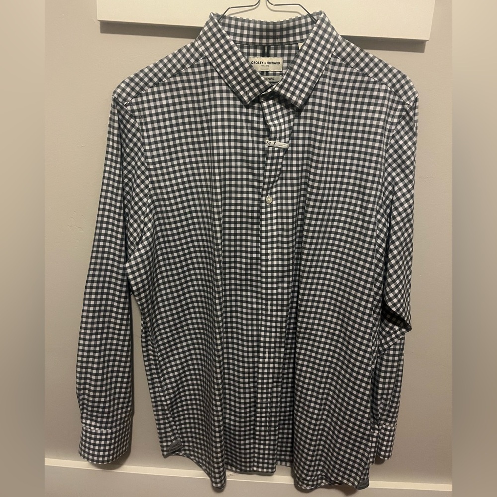 Crosby & Howard Button Up Shirt - LIKE NEW - Mens size XL